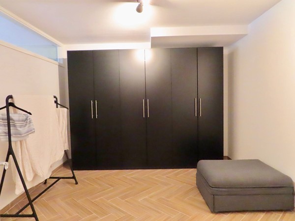 Medium property photo - Gedempte Gracht, 2512 AM Den Haag