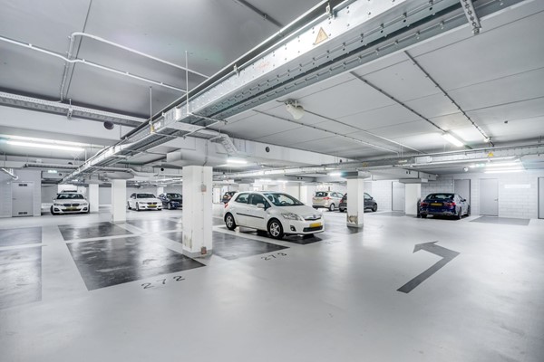 Medium property photo - Anna van Buerenplein 267, 2595 DE Den Haag