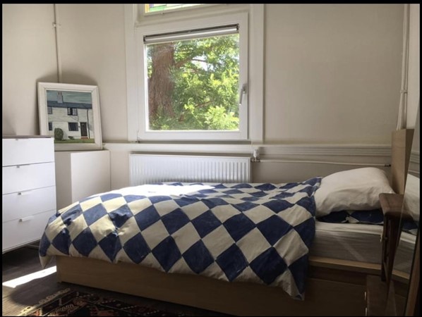 Medium property photo - Zusterstraat, 2512 TK Den Haag