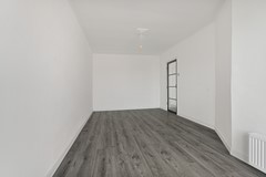 37-Linnaeusstraat 61 - Den Haag.jpg