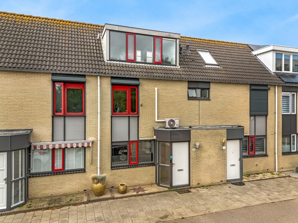 Verkocht onder voorbehoud: Mary Zeldenrustweg 110, 2331 NE Leiden