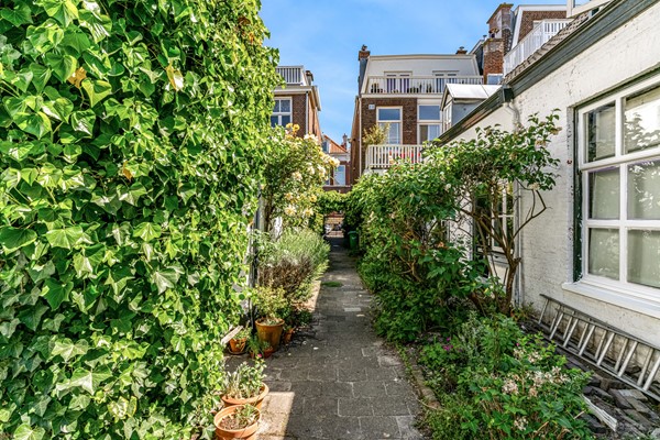 Medium property photo - Kanaalweg 46, 2584 CL Den Haag