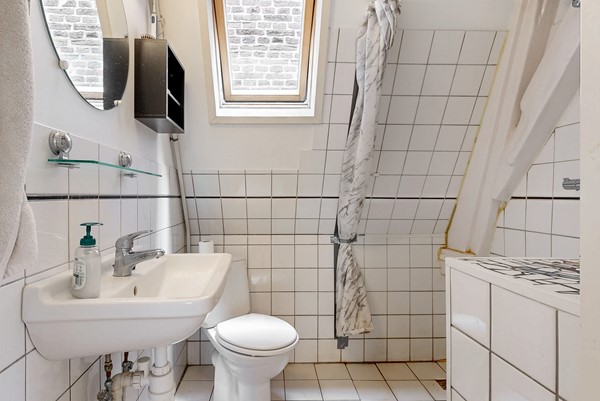 Medium property photo - Oude Singel 76, 2312 RD Leiden