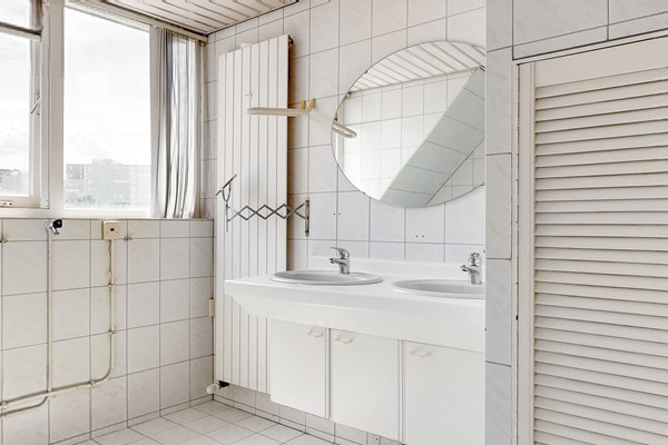 Medium property photo - Van der Waalsstraat 1, 2313 VB Leiden