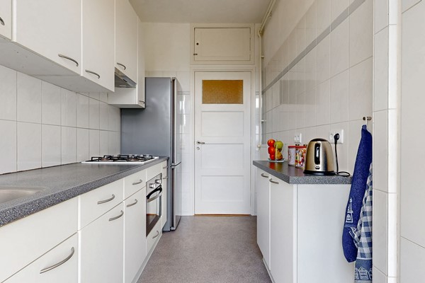 Medium property photo - Perenstraat 12, 2564 SE Den Haag