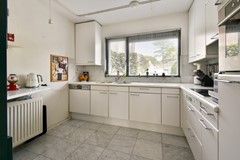 Tussenwoning te koop: Kroeskarper 6, Leiden