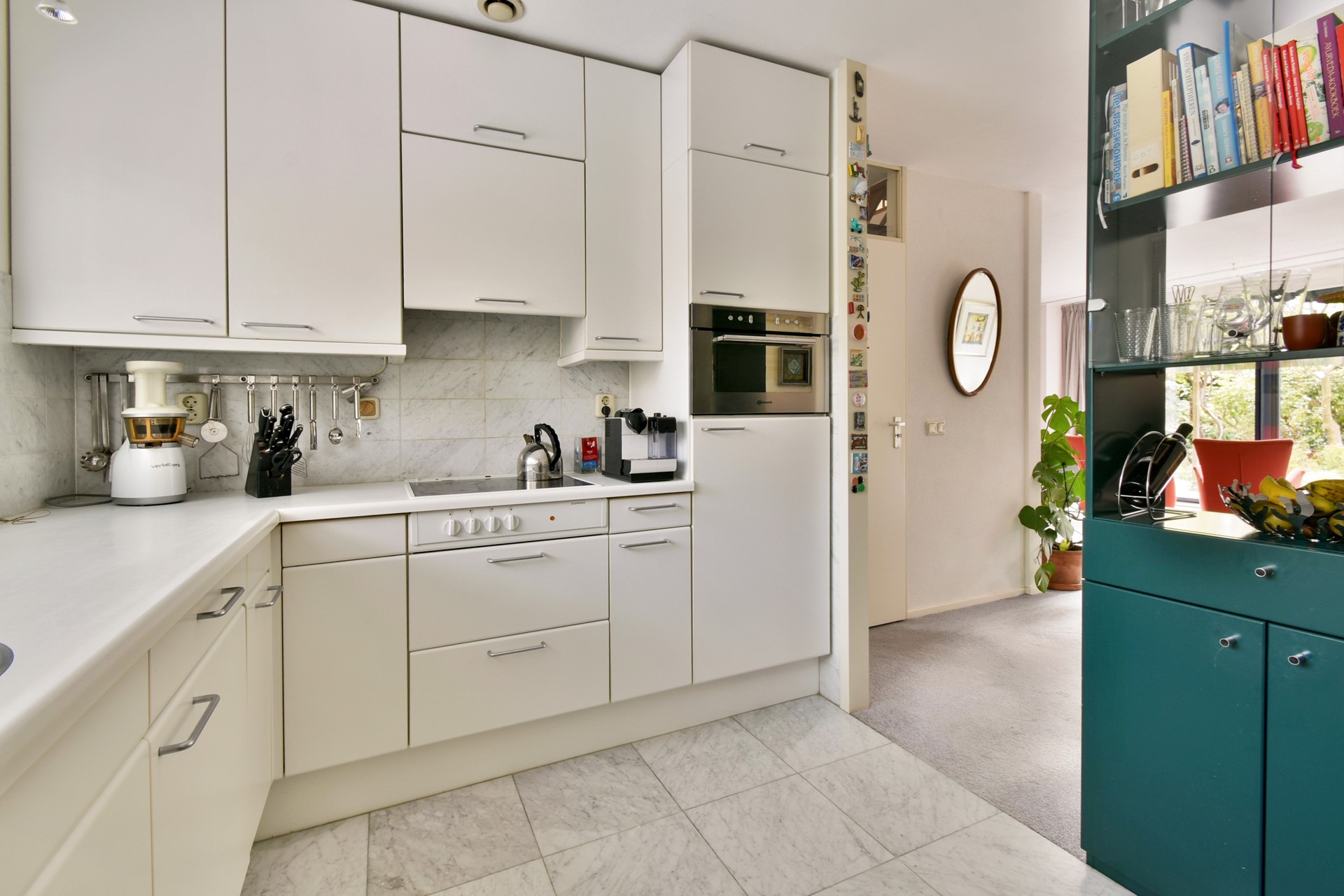 Tussenwoning te koop: Kroeskarper 6, Leiden