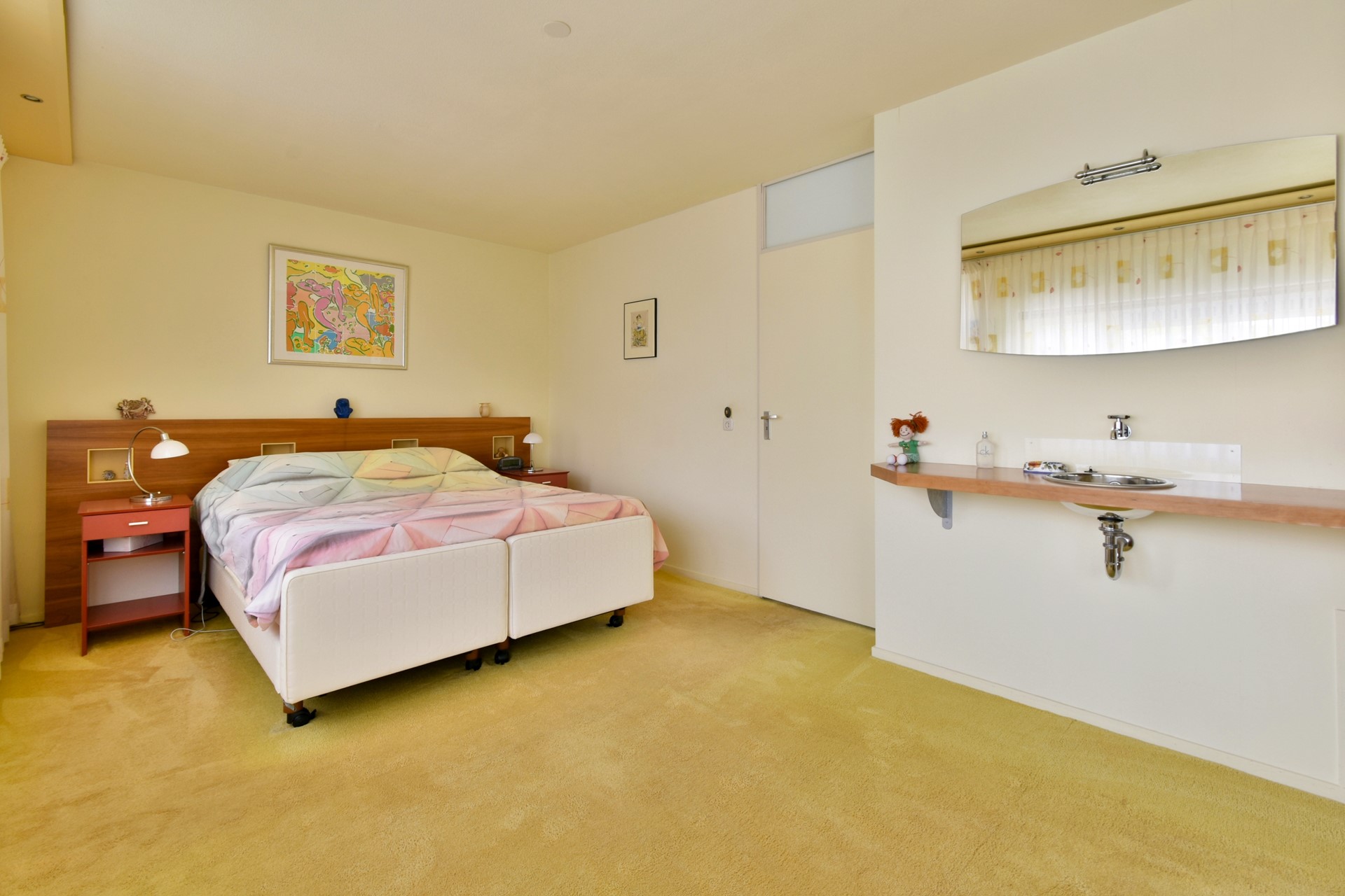 Tussenwoning te koop: Kroeskarper 6, Leiden