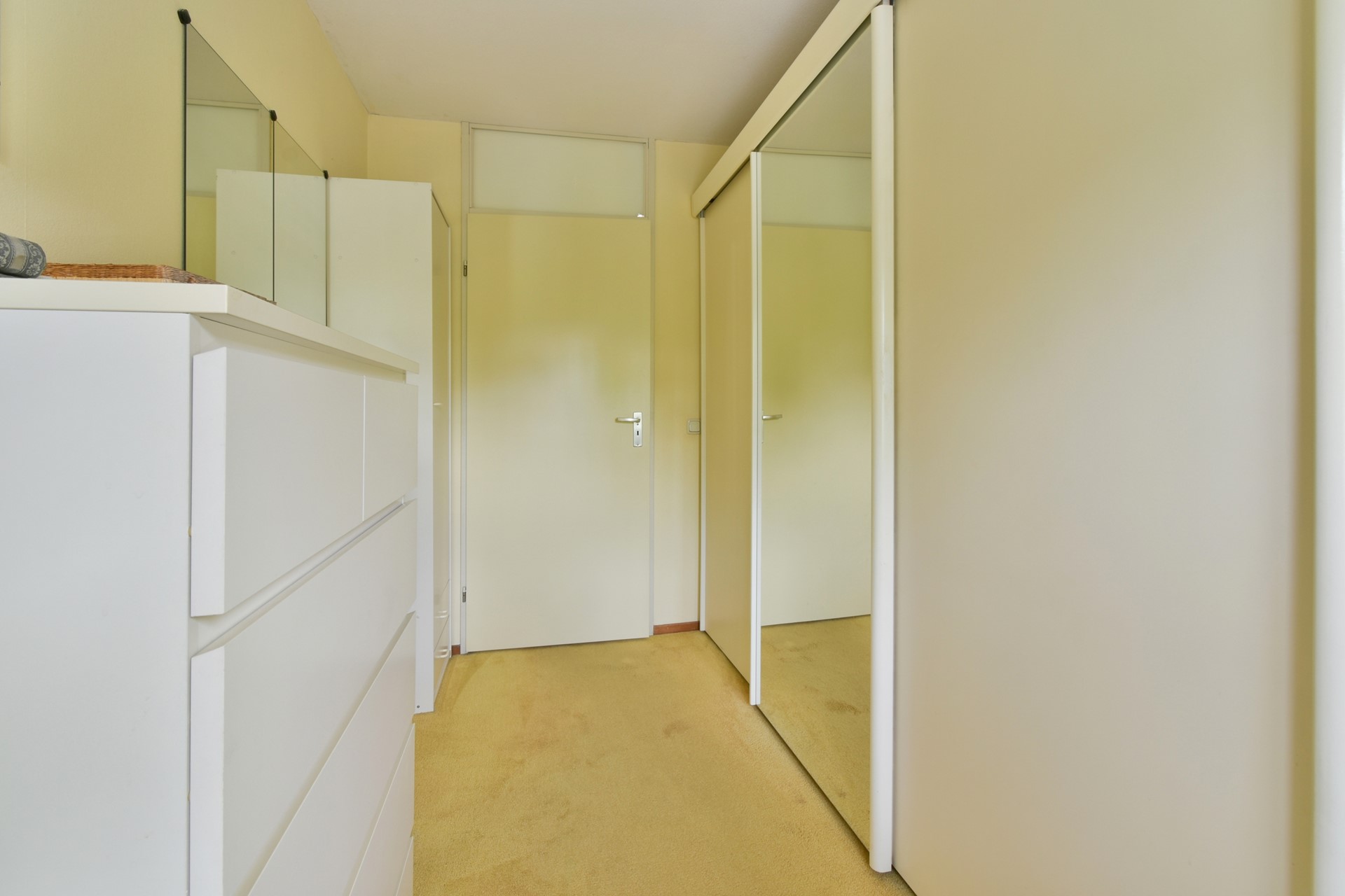 Tussenwoning te koop: Kroeskarper 6, Leiden