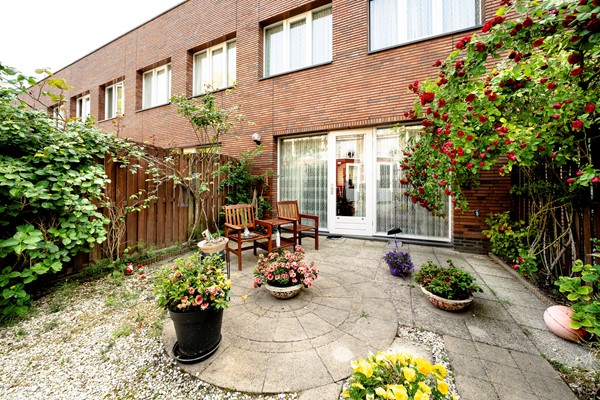 Te koop: Vriezenveenstraat 10, 2541RZ Den Haag