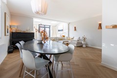 Eetkamer 3 Dahliastraat 22.jpeg