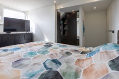 Foto_Spaaij Makelaars - Pr. Beatrixlaan 7 Bergen op Zoom grote slaapkamer (6).jpeg