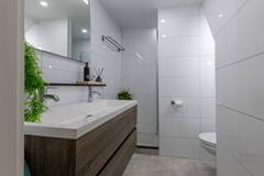 Foto_Spaaij Makelaars - Pr. Beatrixlaan 7 Bergen op Zoom badkamer (5).jpeg