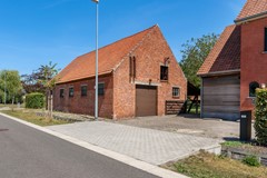 9ef5e4afd13d45a1bd33521959596638.jpg