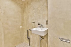 For sale: James Cookstraat 4-2, 1056 RZ Amsterdam