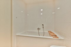 Under offer: Welnastraat, 1096 GJ Amsterdam