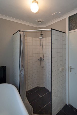 09060550_30.jpg