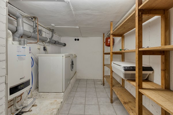 Medium property photo - Montfortanenlaan 62, 5042 CW Tilburg