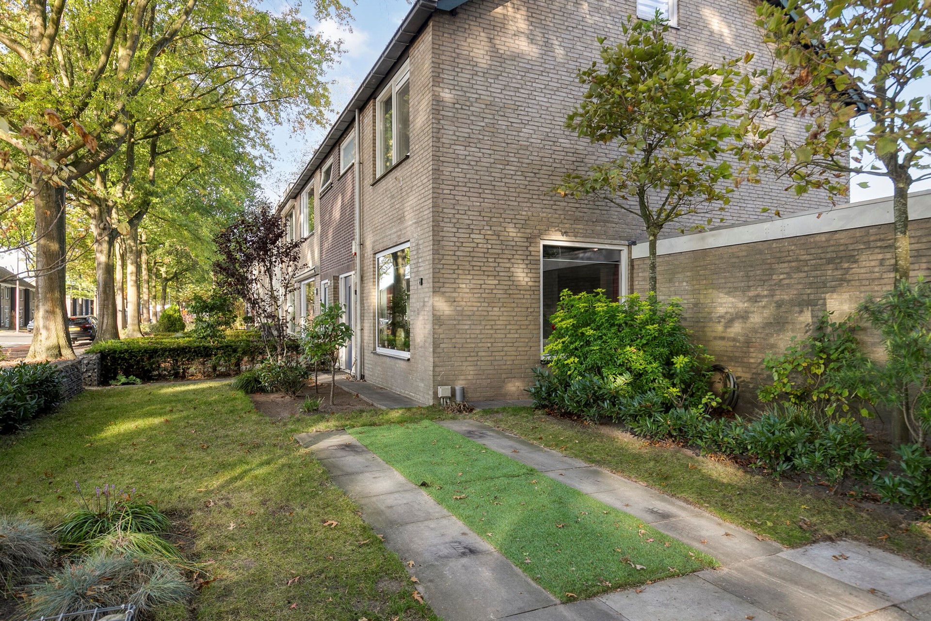 Tussenwoning te koop: Beethovenlaan 111, Tilburg