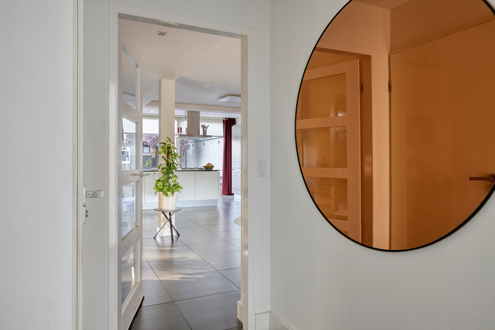 Tussenwoning te koop: Beethovenlaan 111, Tilburg