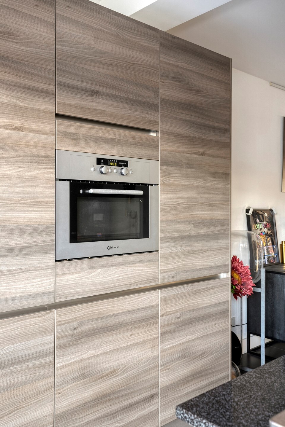 Tussenwoning te koop: Beethovenlaan 111, Tilburg