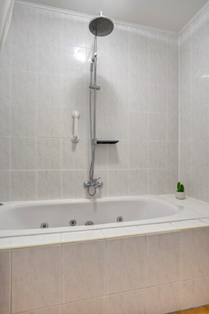 Medium property photo - Zangvogelweg 14, 3815 DL Amersfoort