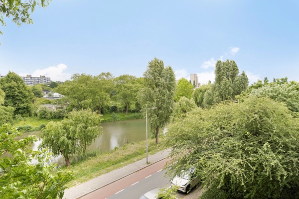 Medium property photo - Zangvogelweg 14, 3815 DL Amersfoort