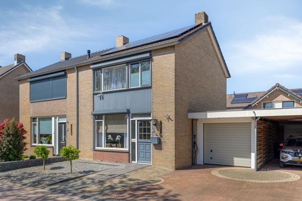 Hoge Sluisstraat 10, 4181 BH Waardenburg