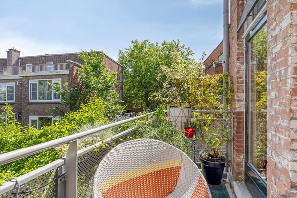Medium property photo - Breitnerstraat 64A, 3015 XJ Rotterdam