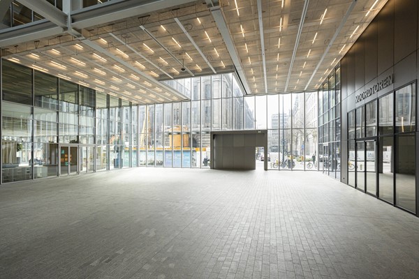 Medium property photo - Halvemaanpassage 87, 3011 DL Rotterdam