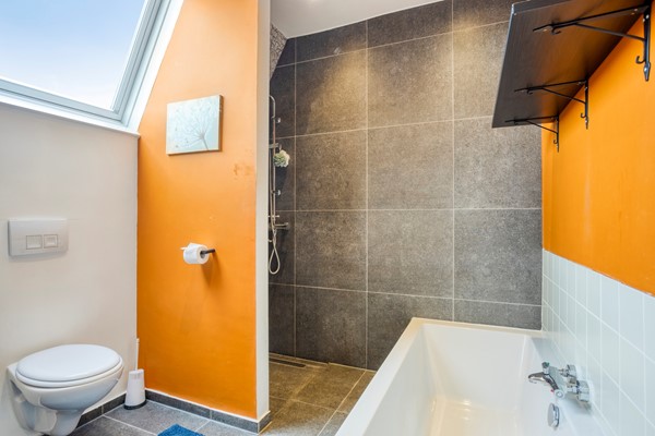 Medium property photo - Bergweg 147A, 3037 EG Rotterdam