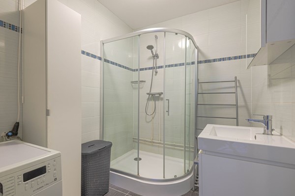Medium property photo - Lange Hilleweg 376, 3073 BZ Rotterdam