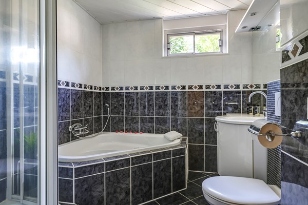 Medium property photo - Alkmaarsingel 233, 6843 WG Arnhem