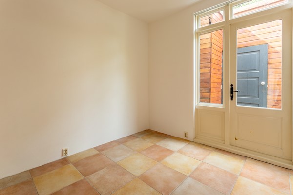 Medium property photo - Hendrik van Deventerstraat 106, 2563 XW Den Haag
