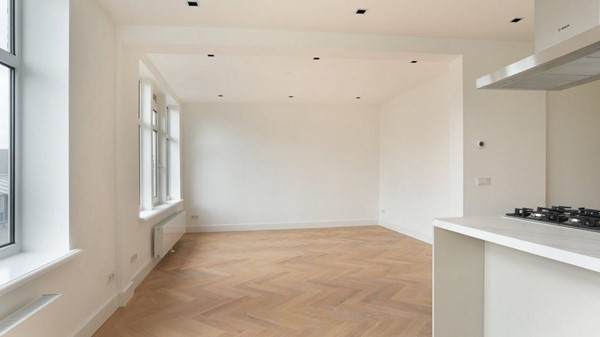 Medium property photo - Utrechtsedwarsstraat 99-3, 1017 WD Amsterdam