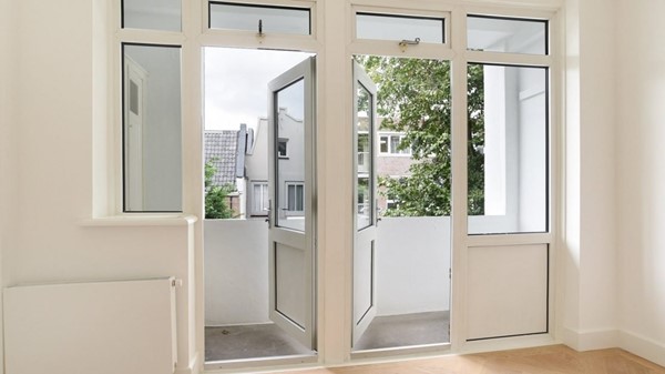Medium property photo - Utrechtsedwarsstraat 99-3, 1017 WD Amsterdam