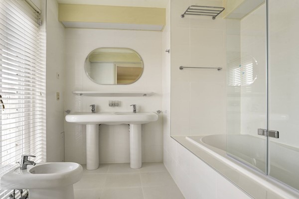 Medium property photo - Hacquartstraat 24-3, 1071 SJ Amsterdam