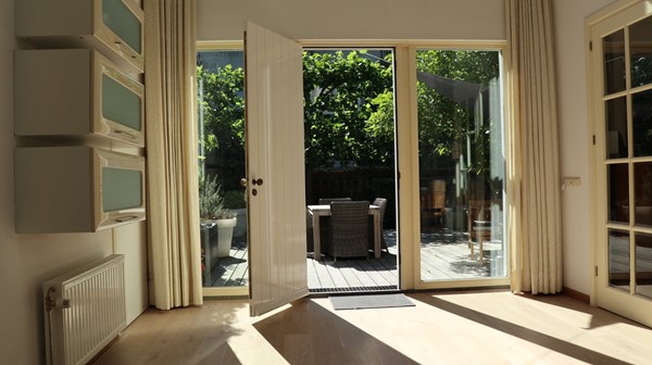 Medium property photo - Leimuidenstraat, 1059 ED Amsterdam