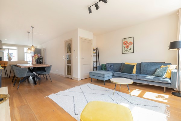For rent: Albert Cuypstraat, 1073 BD Amsterdam