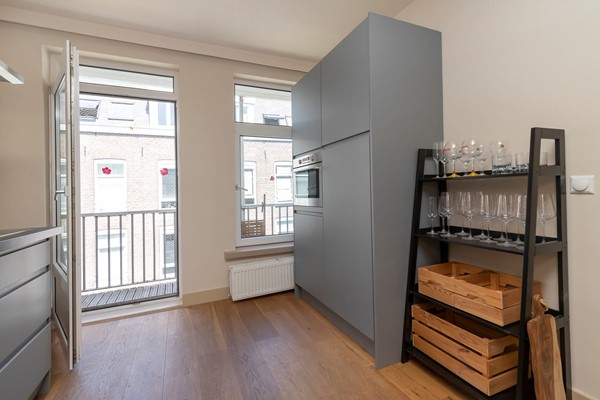 Medium property photo - Albert Cuypstraat, 1073 BD Amsterdam