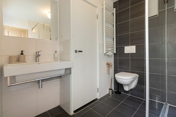 Medium property photo - Albert Cuypstraat, 1073 BD Amsterdam