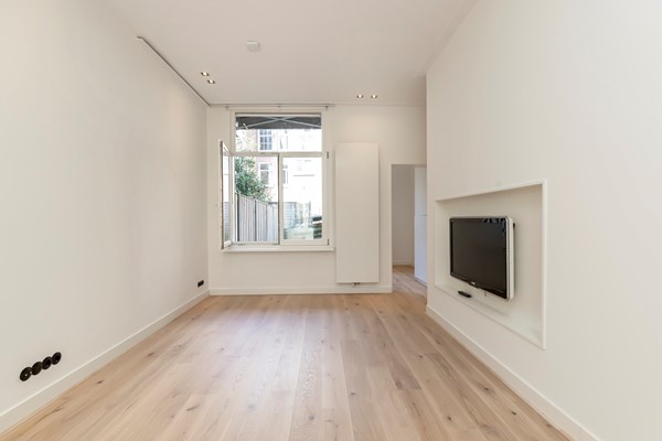Medium property photo - Eerste Jan Steenstraat, 1072 NA Amsterdam