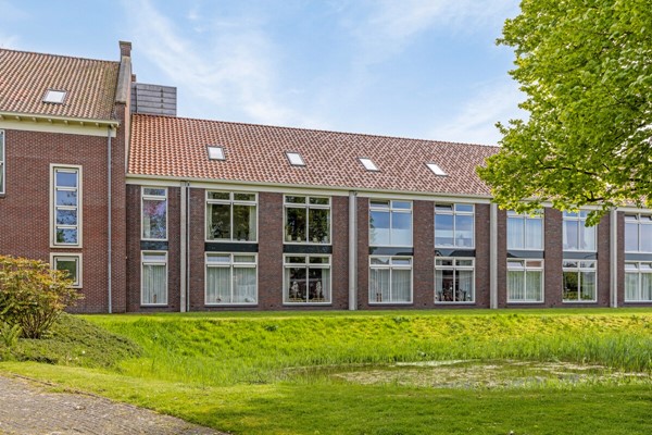 Sold subject to conditions: Ambachtsschoolstraat 28, 9981 JX Uithuizen