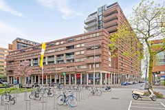 Te koop: Ruim 3-kamer appartement van 91 m² (bouwjaar 1999) met balkon op het zuiden, gelegen op de 3e etage van het luxueuze appartementencomplex “Van Gogh” met lift.  Optie voor parkeerplaats.