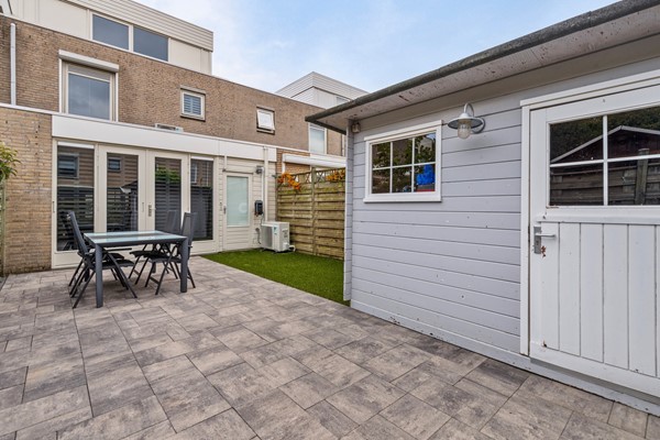 Medium property photo - Van Leeuwenhoekstraat 108, 2984 EJ Ridderkerk