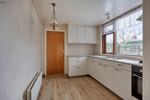 Medium property photo - Kerkweg 26, 4245 TP Leerbroek