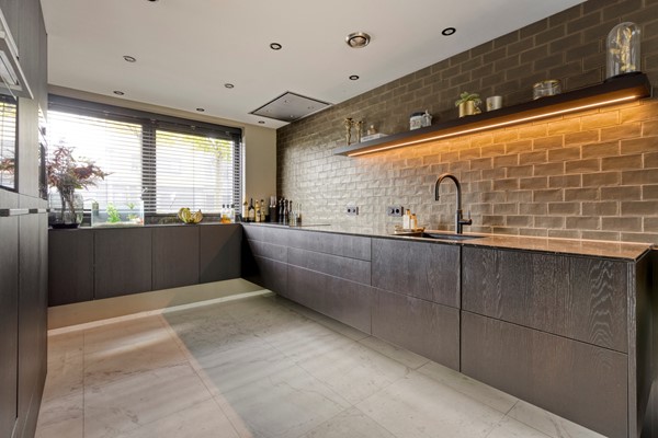 Medium property photo - Struisgras 21, 3344 BJ Hendrik-Ido-Ambacht