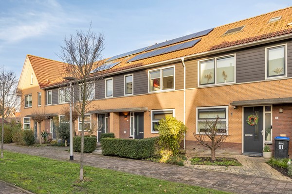 Te koop: Zeer luxe afgewerkte 5-kamer tussenwoning in de Volgerlanden met dakkapel en 10 zonnepanelen en diepe achtertuin!