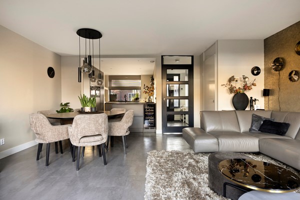 Medium property photo - Uiterwaard 18, 3344 ED Hendrik-Ido-Ambacht