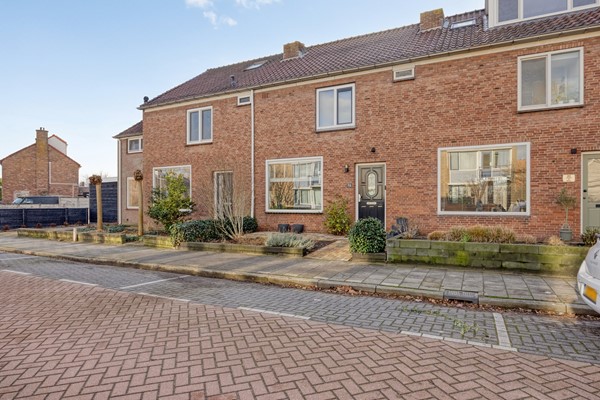 Medium property photo - Goudsbloemstraat 18, 2951 BG Alblasserdam